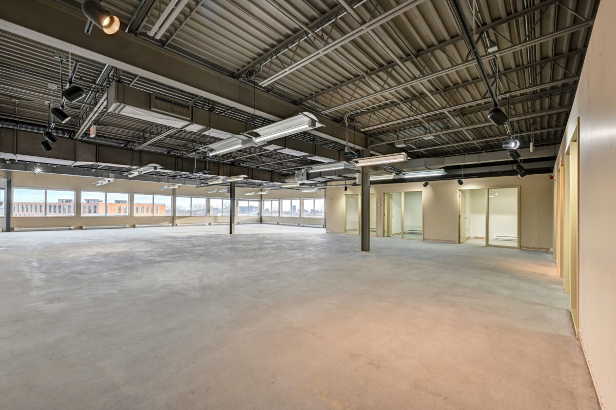 4101, rue Molson — Suite 403